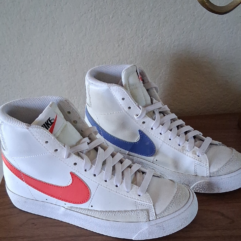 Nike Blazer Mid '77 Vintage Mixmatch Size 4.5Y (Big Kids)